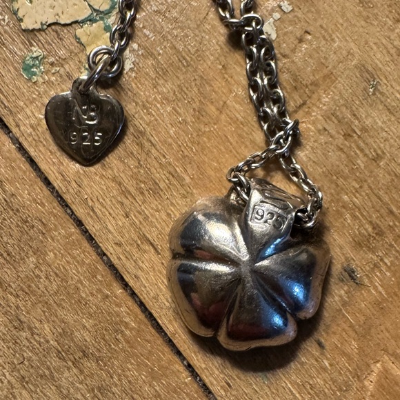 REAL STERLING SILVER BRIGHT BLUE HIBISCUS FLOWER NECKLACE WITH DIAMOND - Picture 4 of 6